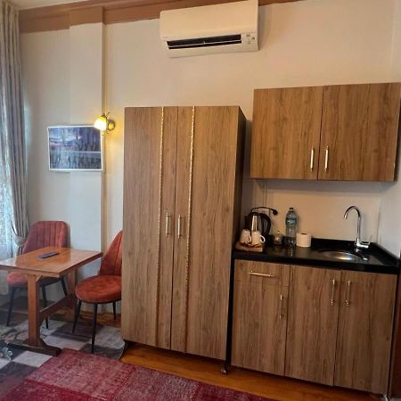 April Hotel Κωνσταντινούπολη Εξωτερικό φωτογραφία