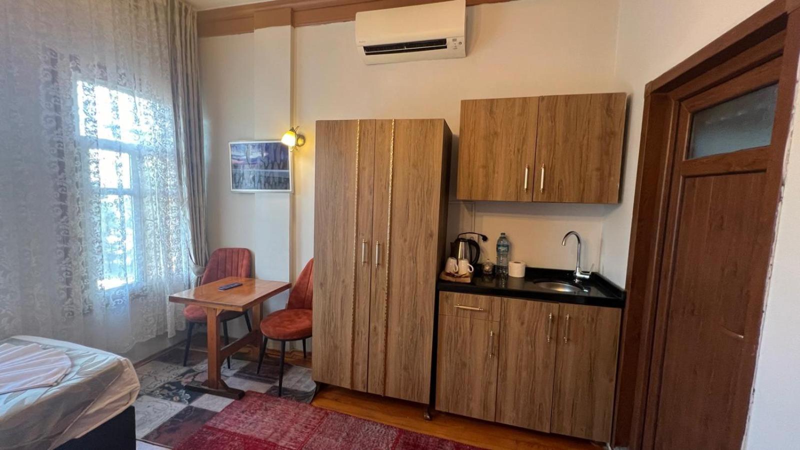 April Hotel Κωνσταντινούπολη Εξωτερικό φωτογραφία