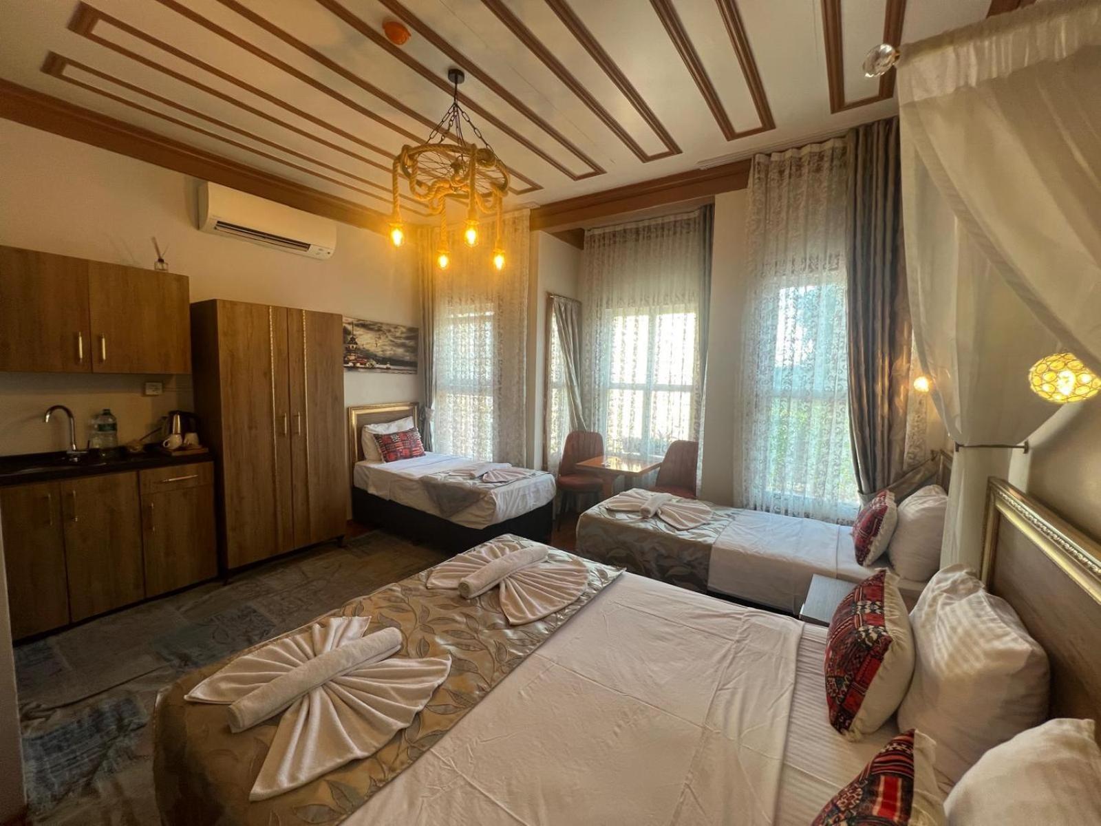 April Hotel Κωνσταντινούπολη Εξωτερικό φωτογραφία